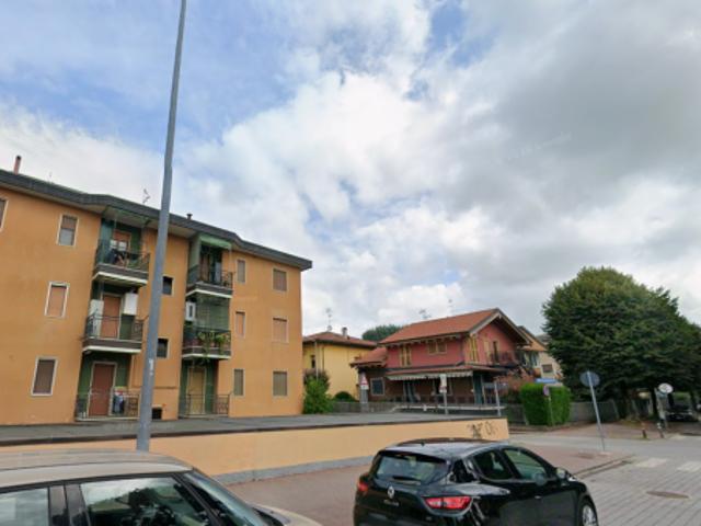 Trilocale 90mq ad Opera con balconcino 800eu