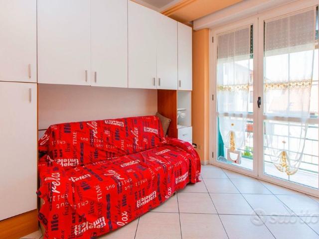 Trilocale con balcone a Castellanza 900 euro
