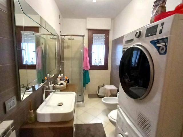 Trilocale con box a Arezzo
