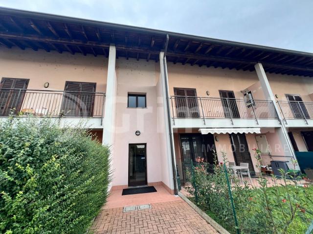 Trilocale con box a Roncaro