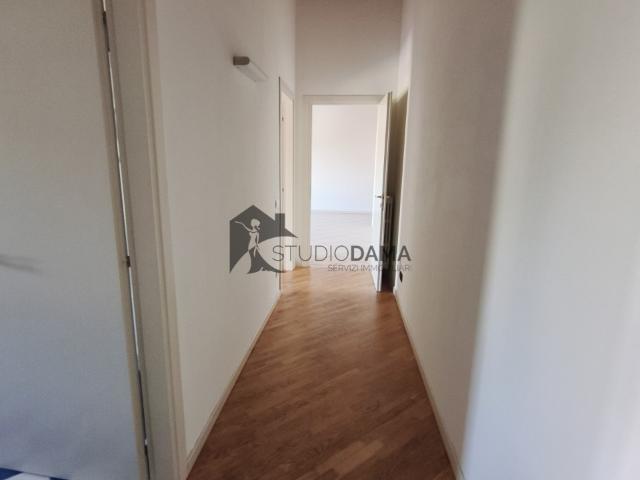 Trilocale con box auto