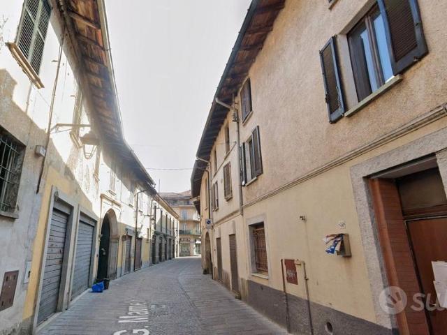 Trilocale con box privato a Somma Lombardo