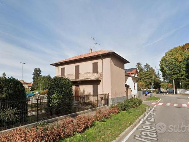 Trilocale con cantina a Vimercate