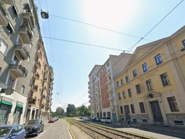 trilocale con doppi servizi Segesta M5