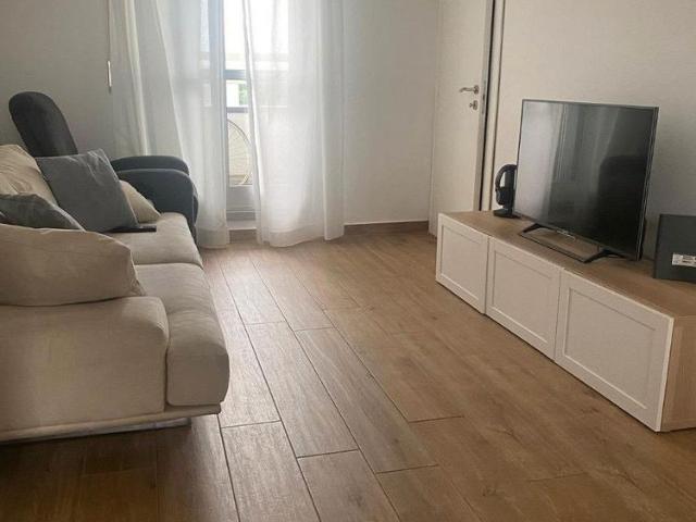 Trilocale con doppio balcone a Famagosta M2