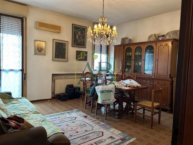 Trilocale con garage e cantina
