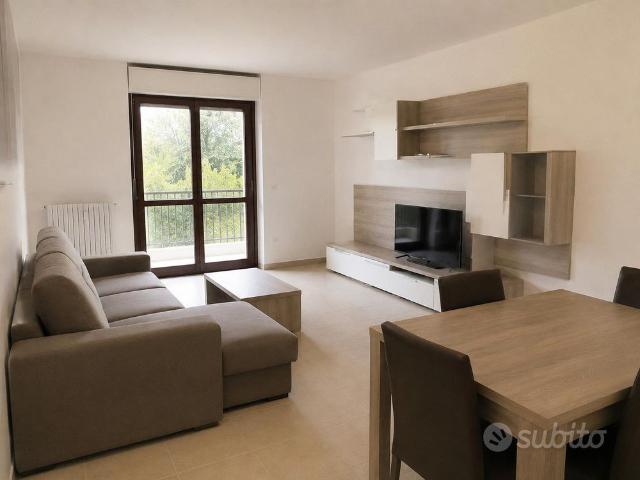 Trilocale con garage in zona Peschiera