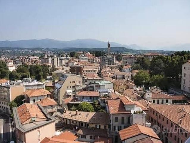 Trilocale con Garege doppio a Cantù
