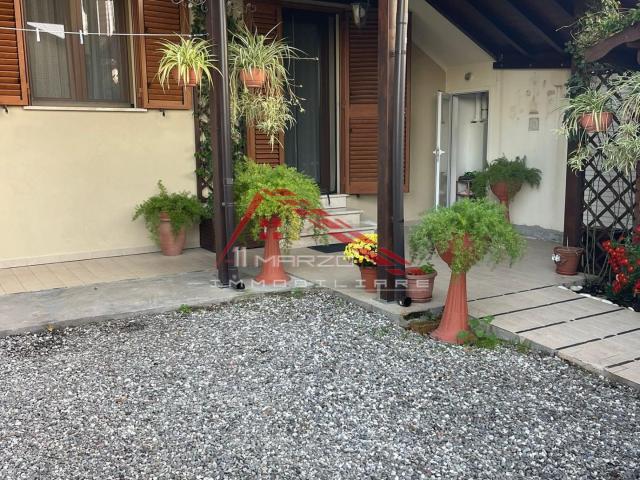 Trilocale con giardino a Collesalvetti