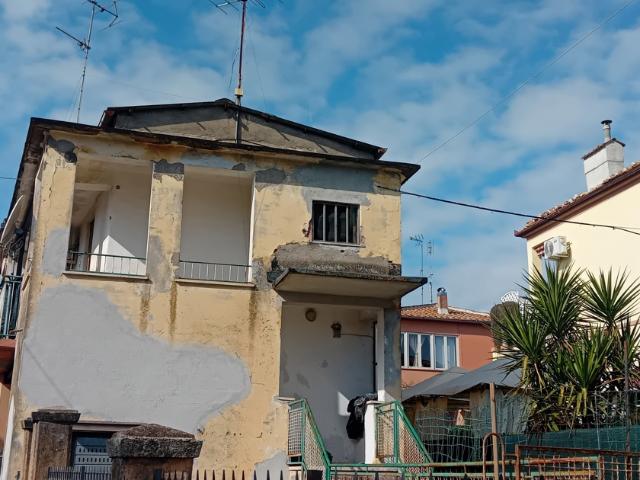 Trilocale con giardino a Civita Castellana