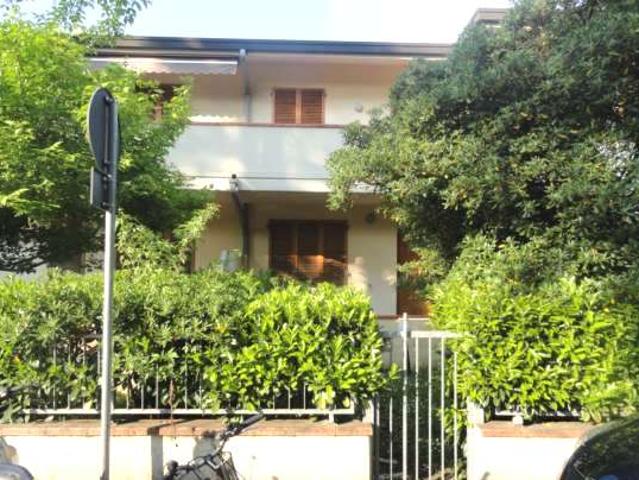 Trilocale con giardino a Massa