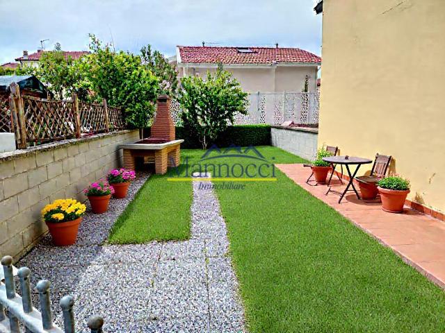 Trilocale con giardino, Cascina montione