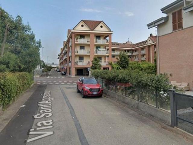 Trilocale con giardino e box auto a cesano maderno