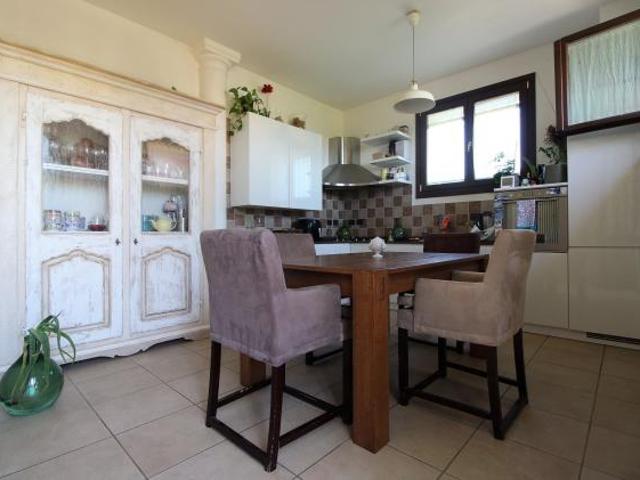 Trilocale con ingresso indipendnete