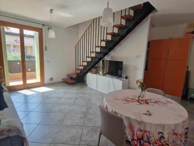 Trilocale con terrazzi a Rovigo