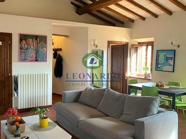Trilocale con terrazzo, Massa e Cozzile massa