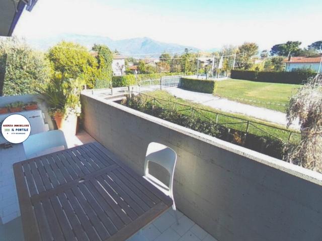 Trilocale con terrazzo, Massa ronchi