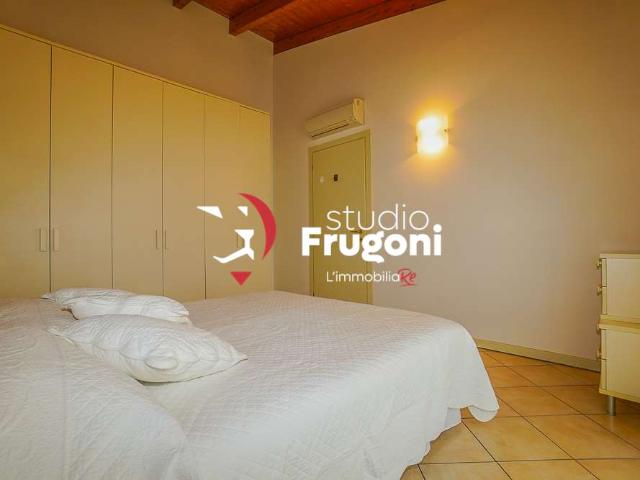 TRILOCALE CON TERRAZZO E AUTORIMESSA IN RESIDENCE CON PISCINA