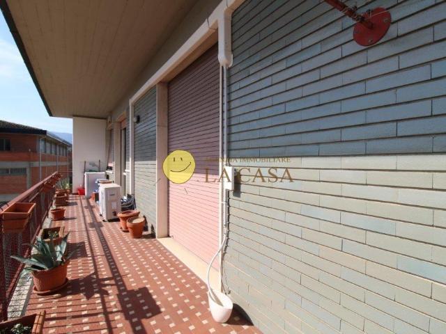 Trilocale con terrazzo, Reggello cetina