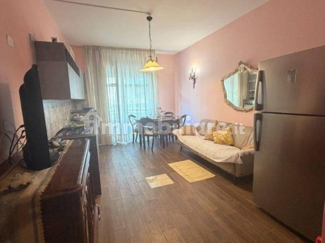 Trilocale corso Giuseppe Garibaldi 195, Centro, Salerno