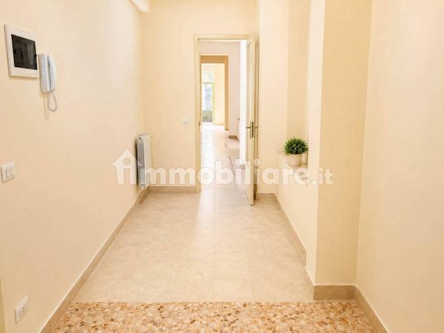 Trilocale corso delle province 105, Corso Italia Europa, Catania