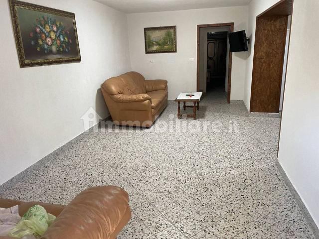 Trilocale corso Umberto, Centro, Bovalino