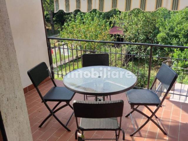 Trilocale corso Umberto I 47, Centro, Trecchina