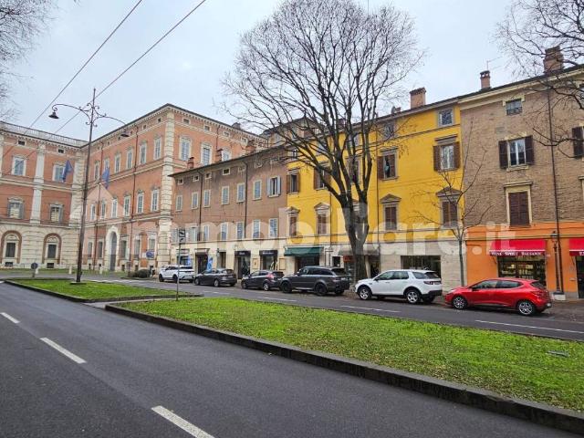 Trilocale corso Vittorio Emanuele II 9, Centro Storico, Modena