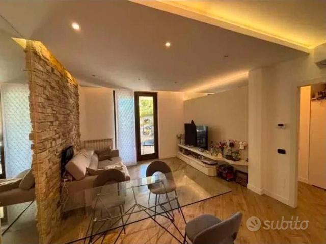 Trilocale a Vedano al Lambro balcone spese incluse