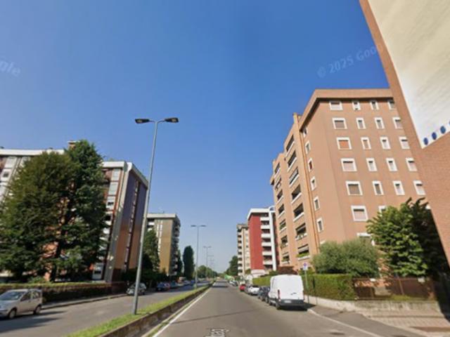 Trilocale a Barona con due balconi 1000eu