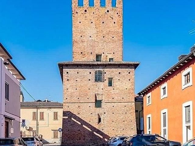 Trilocale a Casalpusterlengo con ampio terrazzo