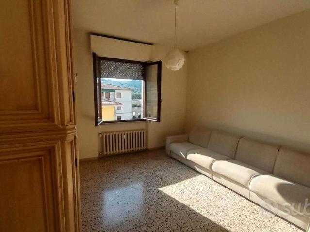 Trilocale a Rufina con Balcone