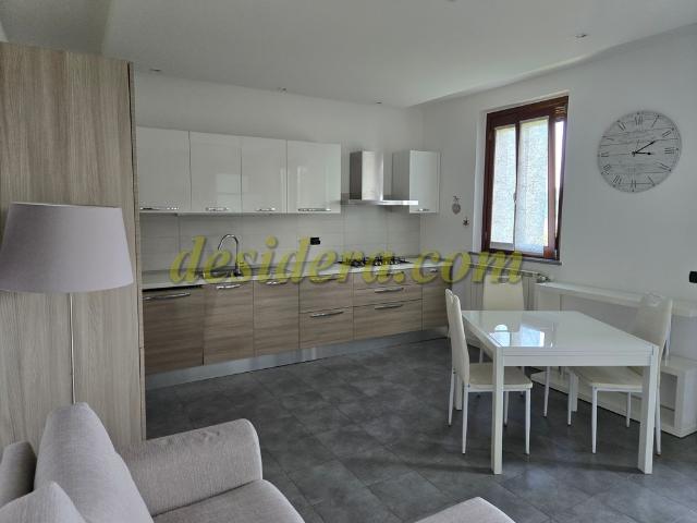 Trilocale arredato con box