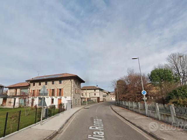 Trilocale arredato al primo piano Flaibano