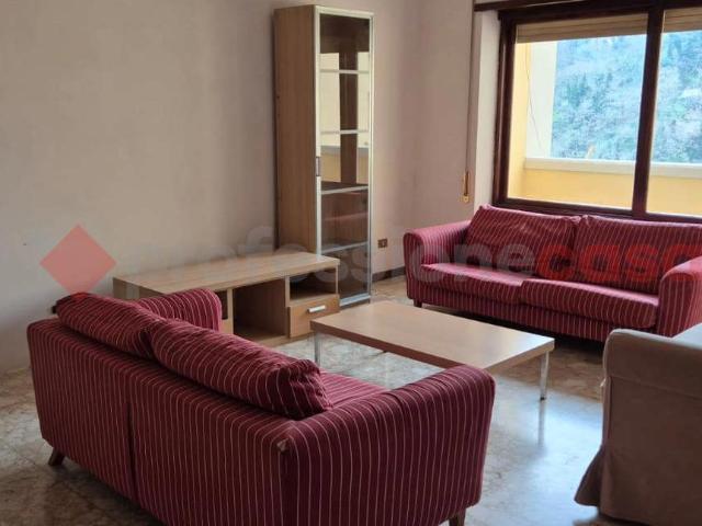 Trilocale arredato in affitto a Frosinone
