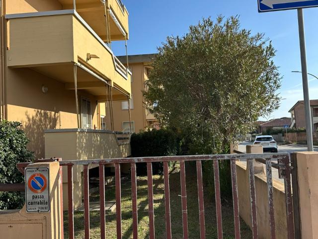 Trilocale arredato in affitto in via litoranea, Follonica