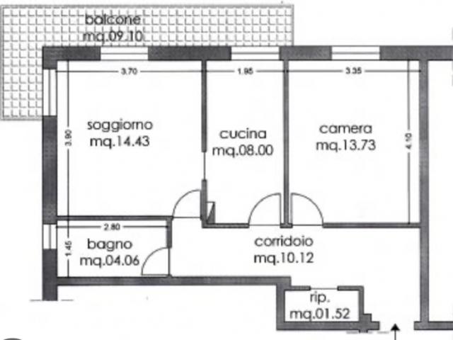 TRILOCALE ARREDATO MODERNO: 560 euro