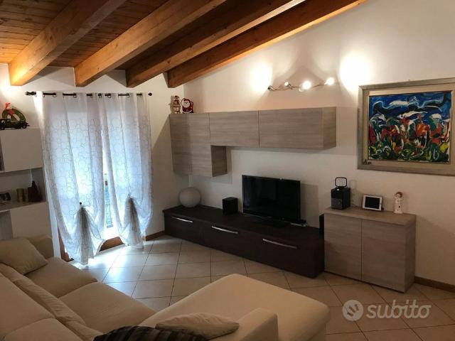 Trilocale arredato Palazzago