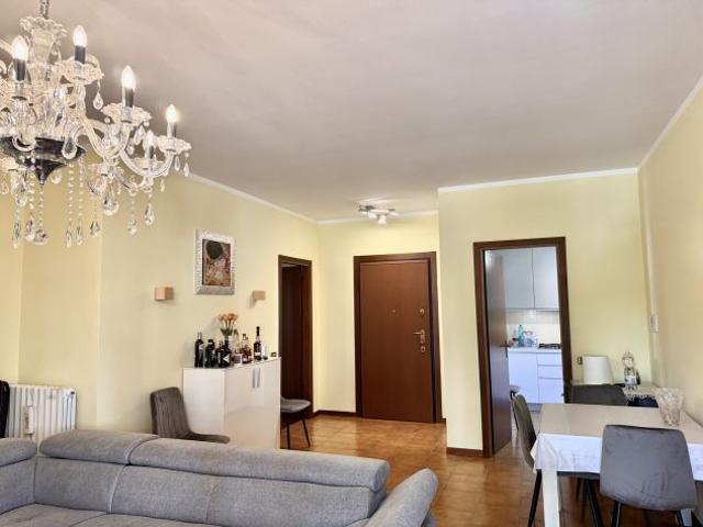 trilocale ben collegato con Milano