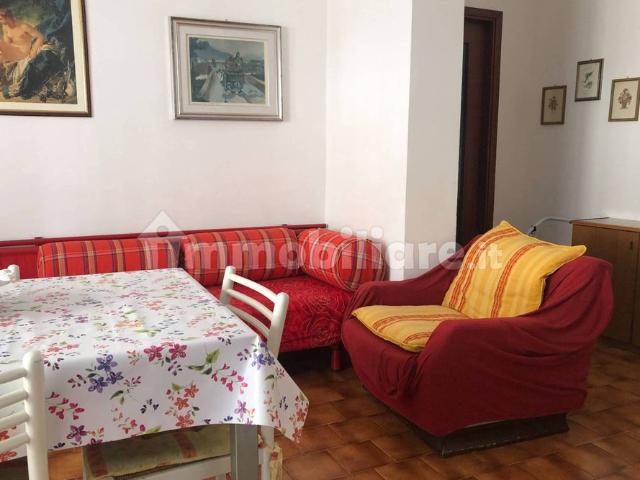 Trilocale buono stato, settimo piano, Baia Flaminia, Pesaro