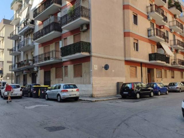 Trilocale buono stato, piano rialzato, Trani