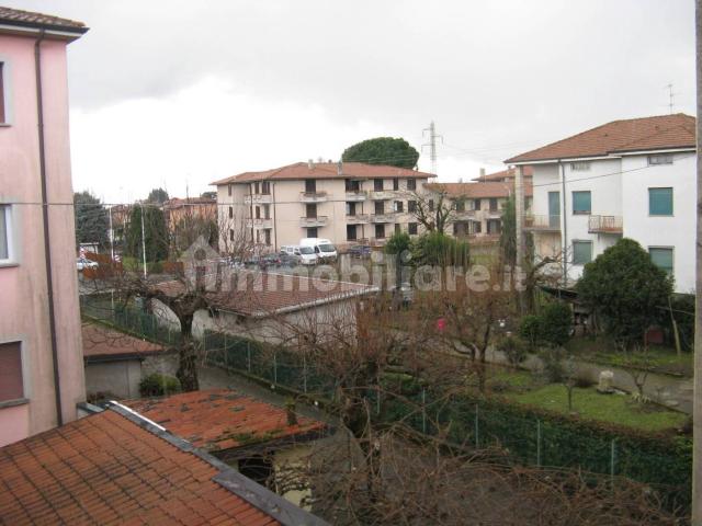 Trilocale buono stato, piano terra, Centro, Mapello