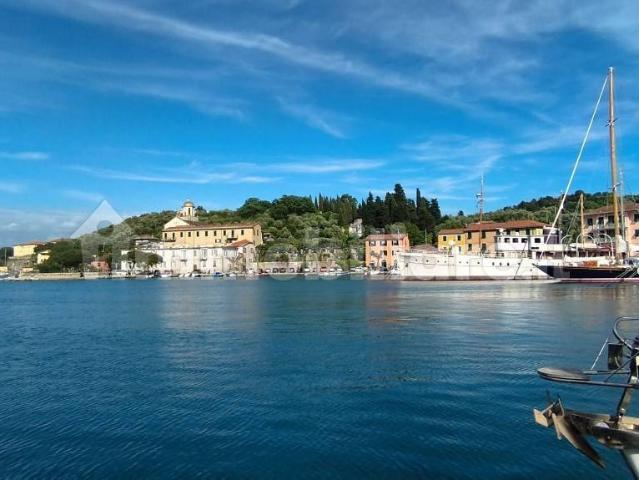 Trilocale buono stato, piano terra, Centro, Portovenere