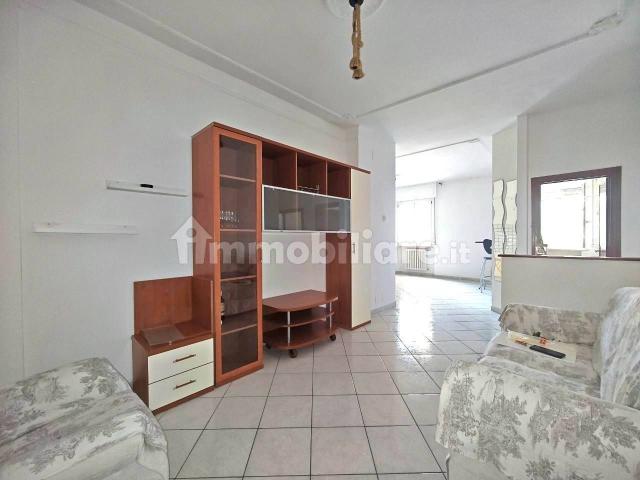 Trilocale buono stato, primo piano, Cecina Centro, Cecina