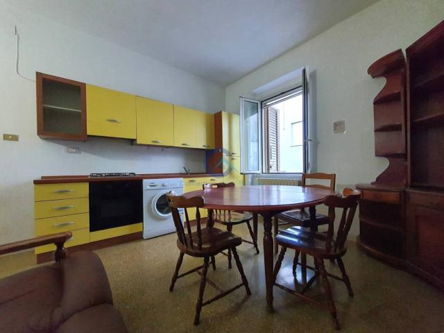 Trilocale buono stato, primo piano, Centro Storico, Catanzaro