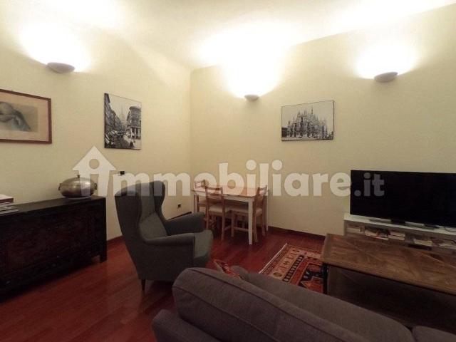 Trilocale buono stato, primo piano, Porta Venezia, Milano