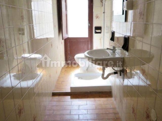 Trilocale buono stato, primo piano, Piazza Roma Borgo Cappuccini, Livorno