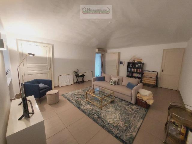 Trilocale buono stato, quarto piano, Via della Rocca, Torino