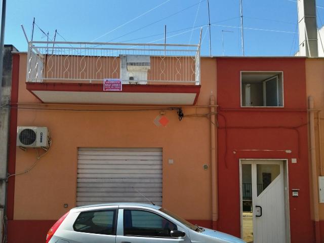 Trilocale da ristrutturare a Grottaglie