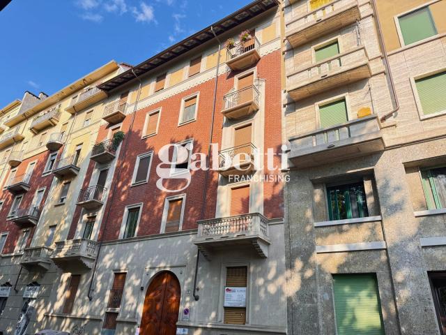 Trilocale da ristrutturare a Torino